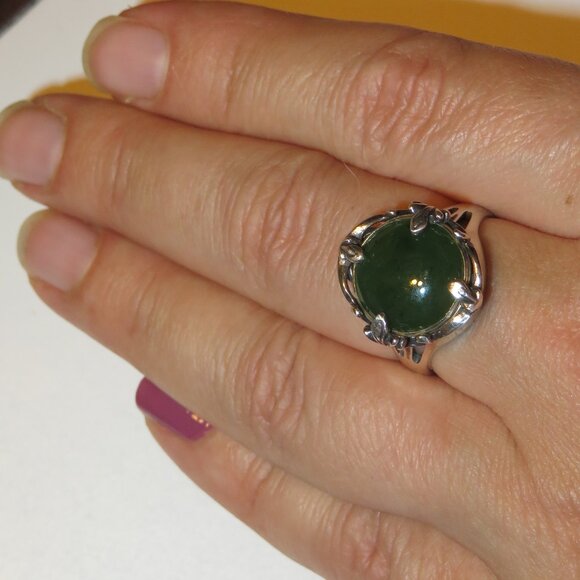 Large Round Jade Sterling Silver Ring Size 7.75 - Picture 16 of 17